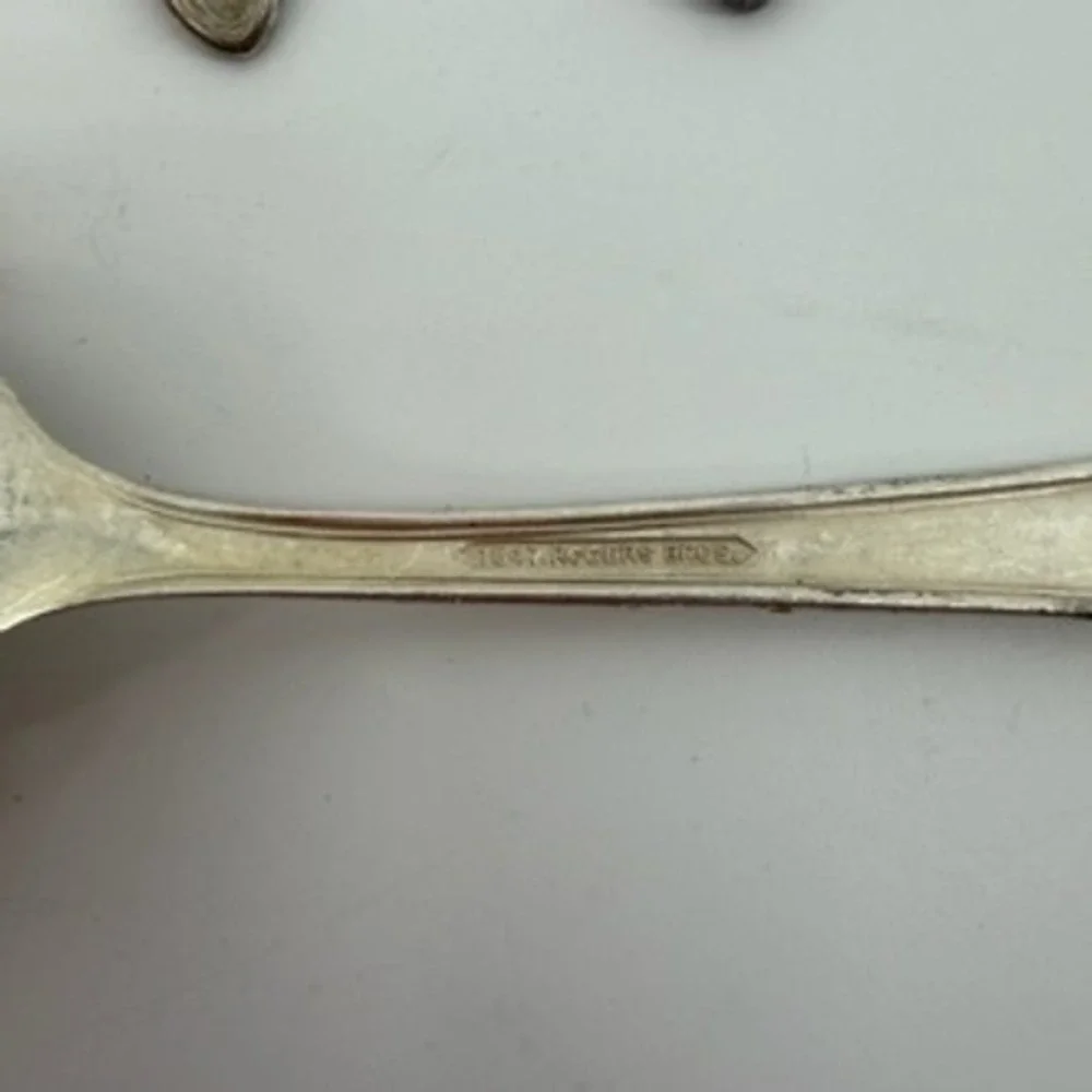 1847 Rogers Bros Argosy Silverplate Flatware Set 7pc Teaspoon Butter Knife Sugar
